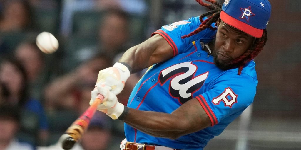 Oneil Cruz ties a (non-Coors) record with 513-foot blast!