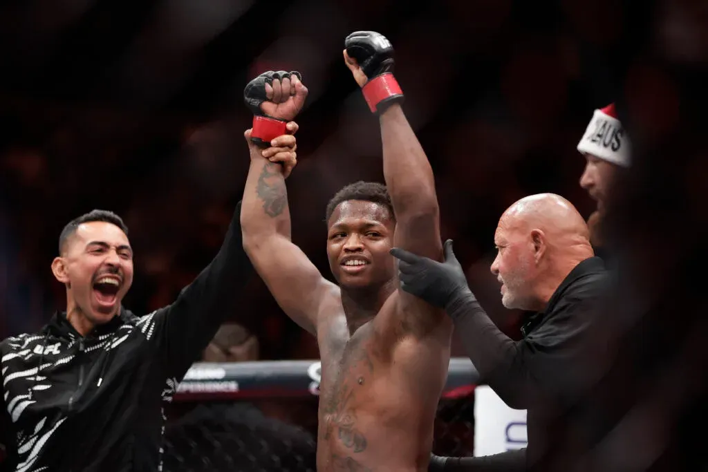 Fun Lightweight Prospect Calls Out Previous Champion Fun Lightweight Prospect Calls Out Previous Champion