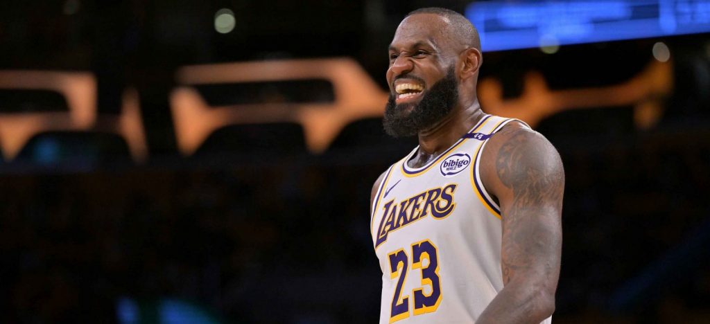 Why the Dallas Mavericks Are the Frontrunner to Land LeBron James