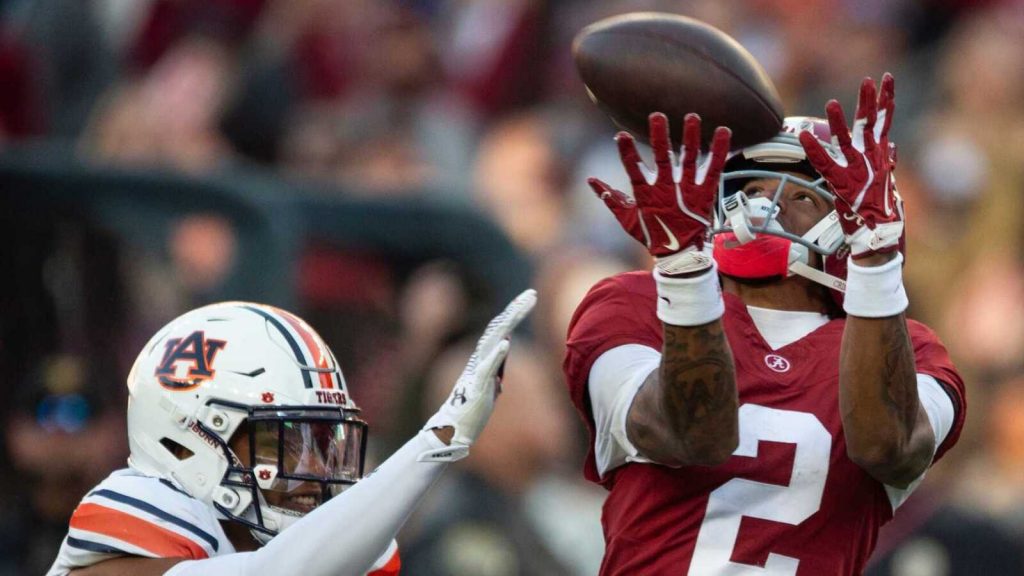 Ryan 'Hollywood' Williams signs groundbreaking NIL deal with Nike