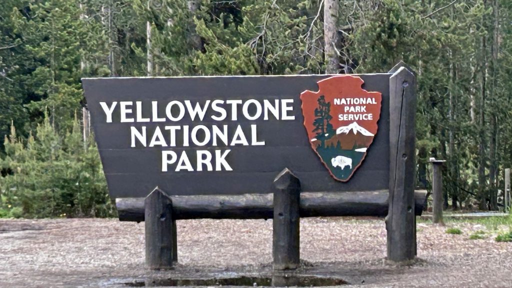 3 Dead In Airplane Crash Near Yellowstone National Park 3 Dead In Airplane Crash Near Yellowstone National Park