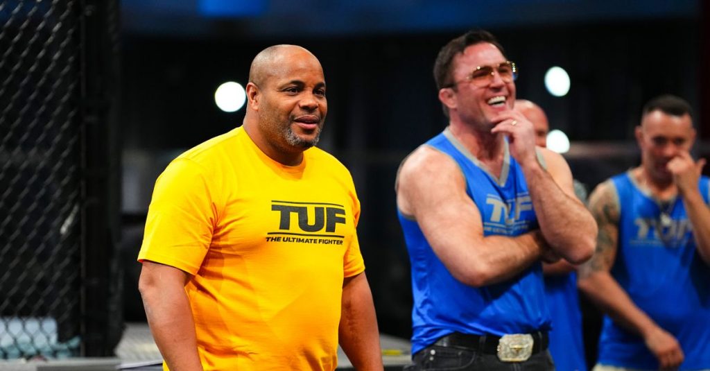 The Ultimate Fighter 33: Daniel Cormier vs. Chael Sonnen Episode 9 results, 1st flyweight finalist set