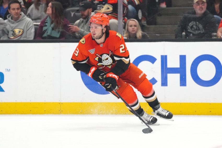 NHL Rumors: Anaheim Ducks Still Working on Signing Mason McTavish