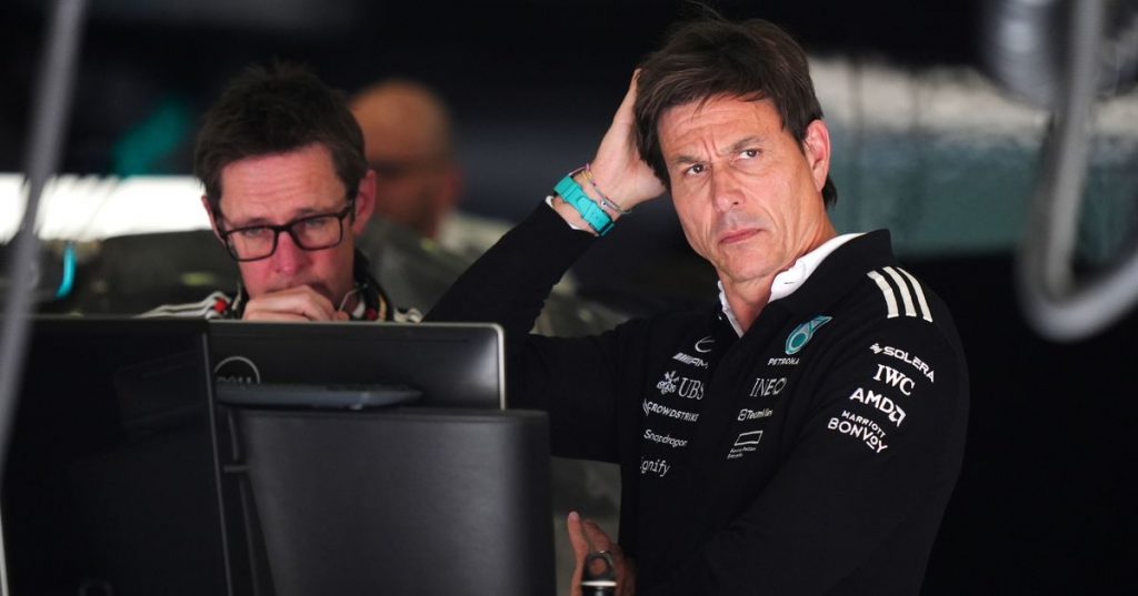 Toto Wolff calls emergency meeting as Mercedes have two major problems to address