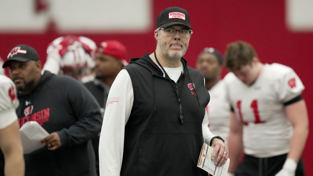 Wisconsin Badgers offensive coordinator Jeff Grimes talks running backs, left tackle and more
