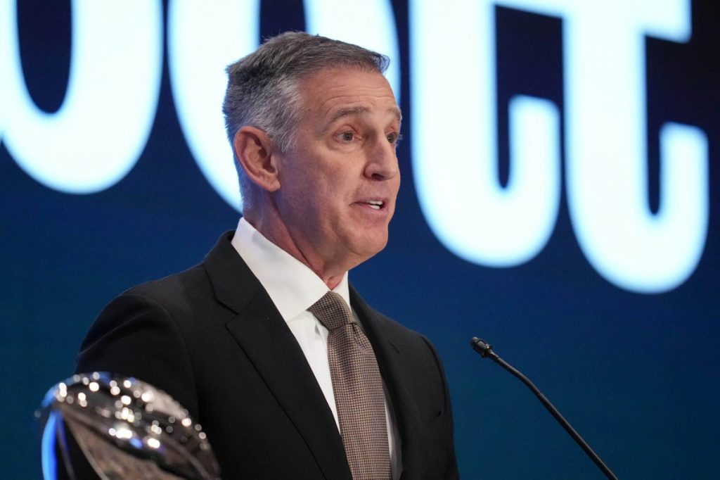Mandel’s Mailbag: Big Ten’s Playoff power grab and bold calls for 2025 season