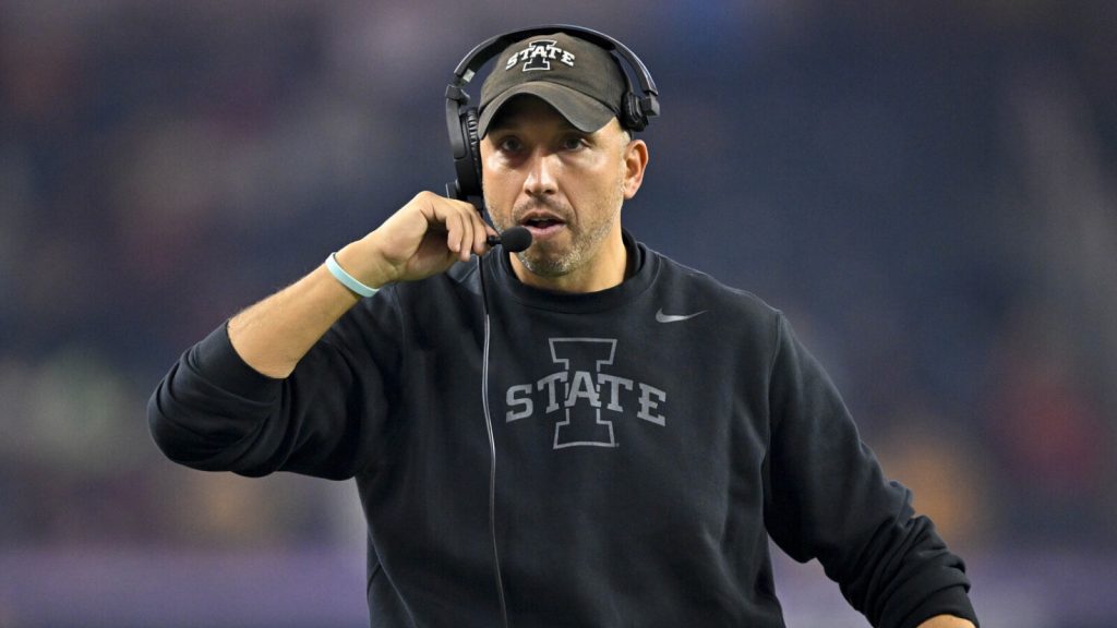 Matt Campbell finalizes program-friendly contract extension with Iowa State Matt Campbell finalizes program-friendly contract extension with Iowa State