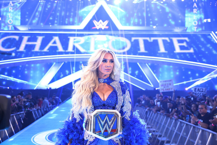 Charlotte Flair Provides Knee Injury Update, Says She’s Ahead Of Schedule