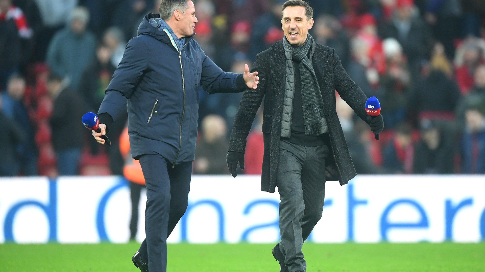 Gary Neville picks surprise side in Jamie Carragher vs Arsenal celebration debate