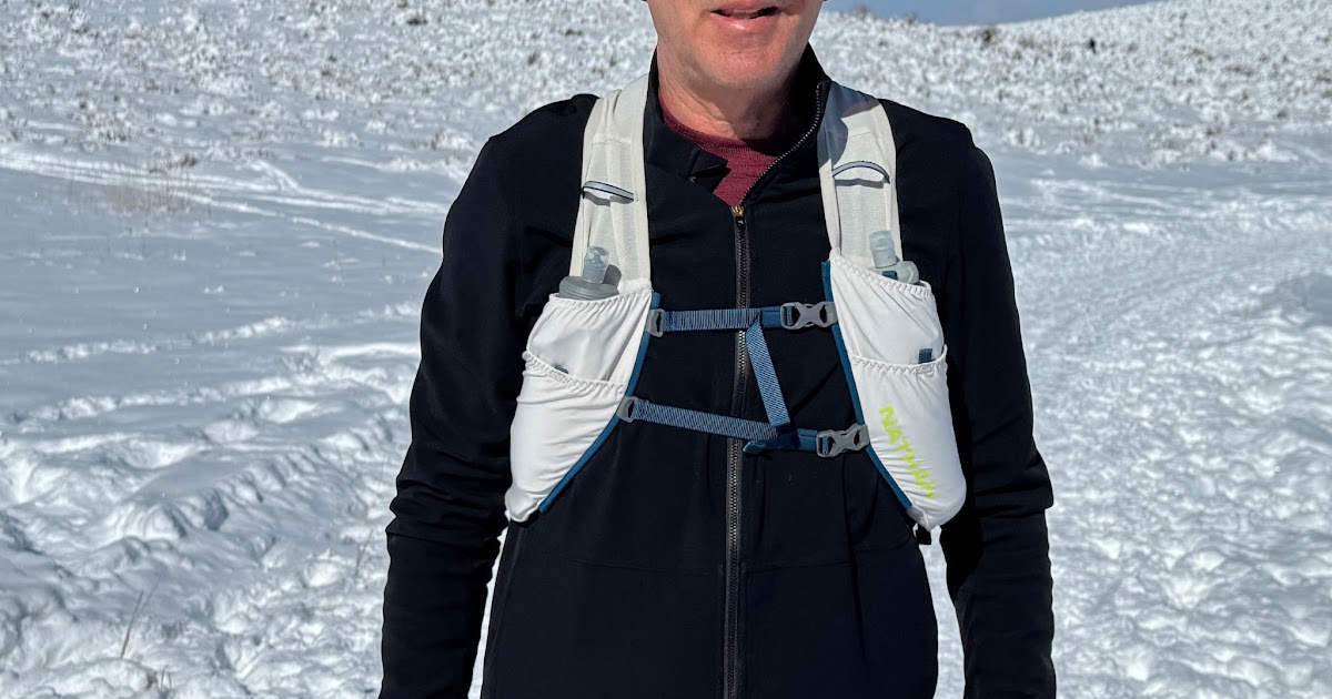 Nathan Pinnacle FeatherLite 1.5 L Hydration Vest Review: Minimal done right! Nathan Pinnacle FeatherLite 1.5 L Hydration Vest Review: Minimal done right!