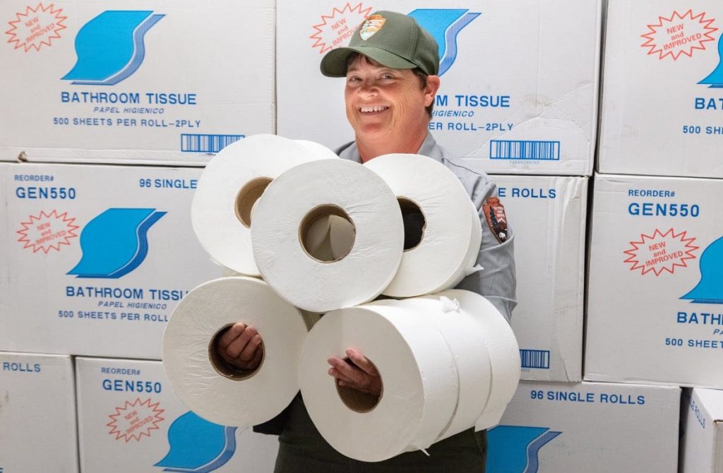 Yellowstone National Park Yearly Toilet Paper Consumption Is Simply Astounding (3,500+ Miles of Tissue) Yellowstone National Park Yearly Toilet Paper Consumption Is Simply Astounding (3,500+ Miles of Tissue)