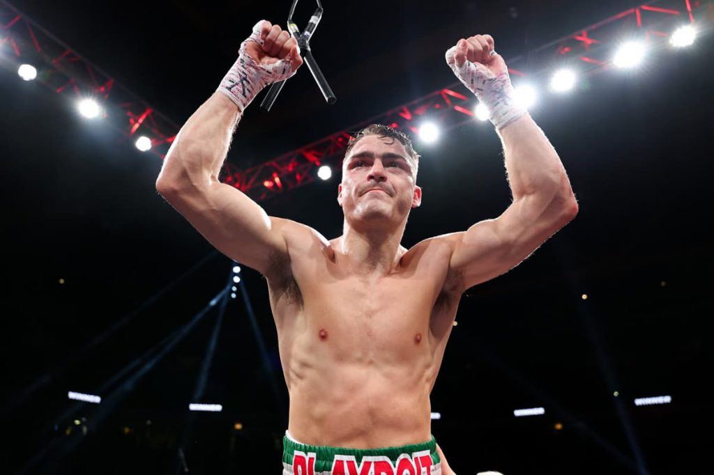 Photos: Oscar Duarte wins title eliminator against Kenneth Sims Jr