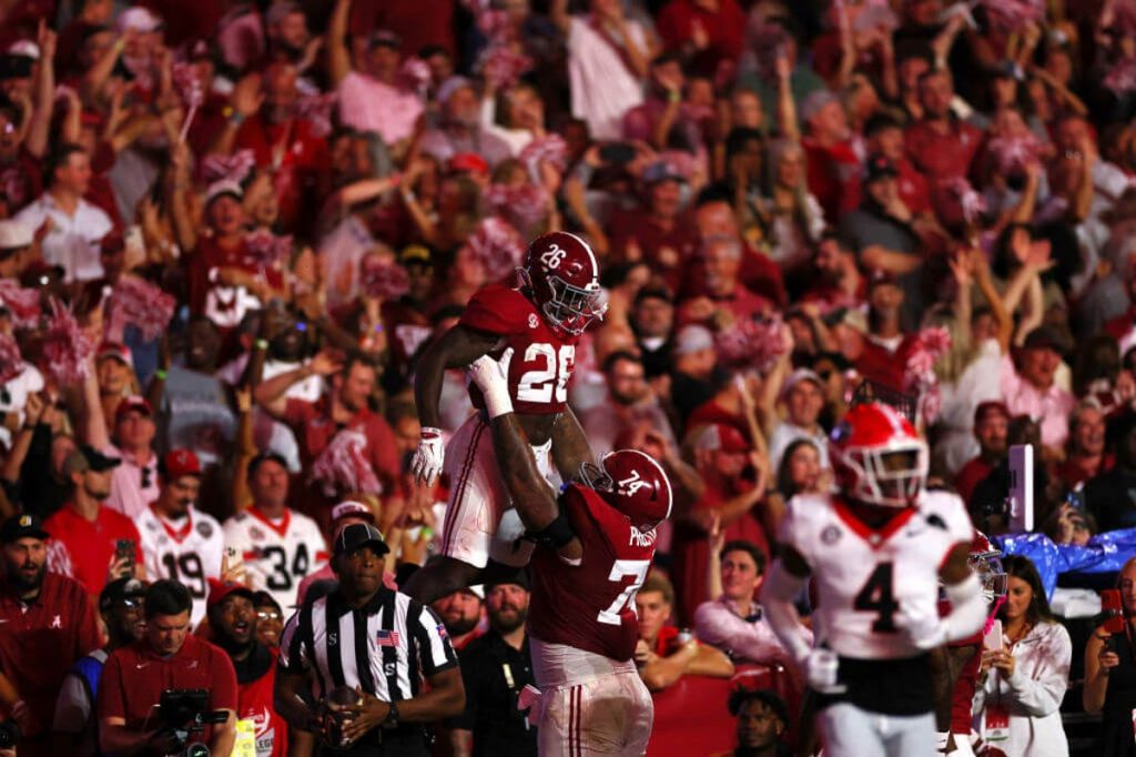 College football's most athletic big man, plus six Coaches Poll takeaways