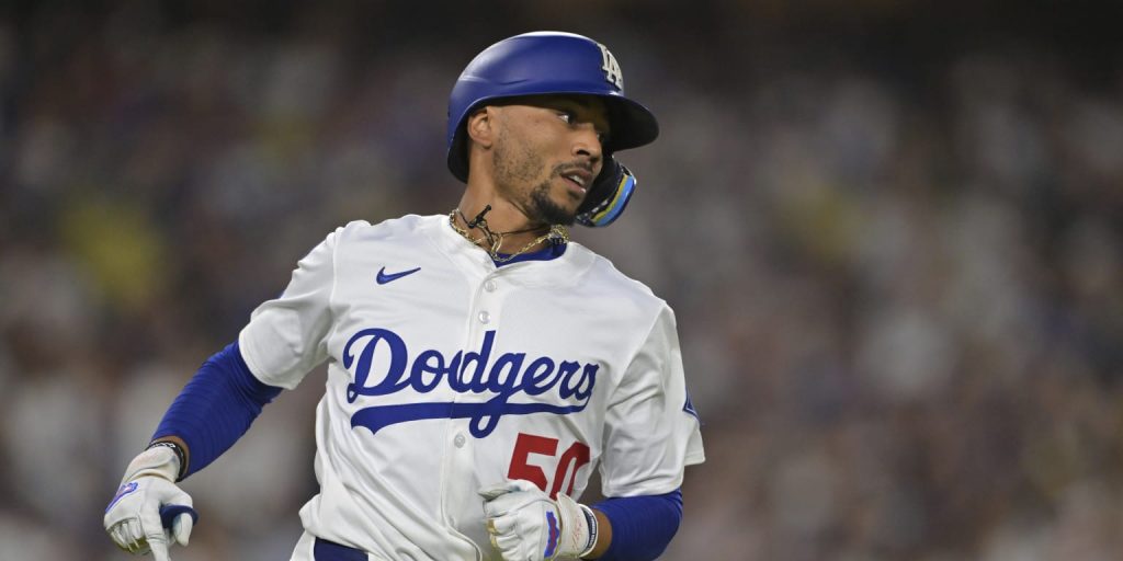 Dodgers mailbag: Betts' spot in the lineup, October closer and more