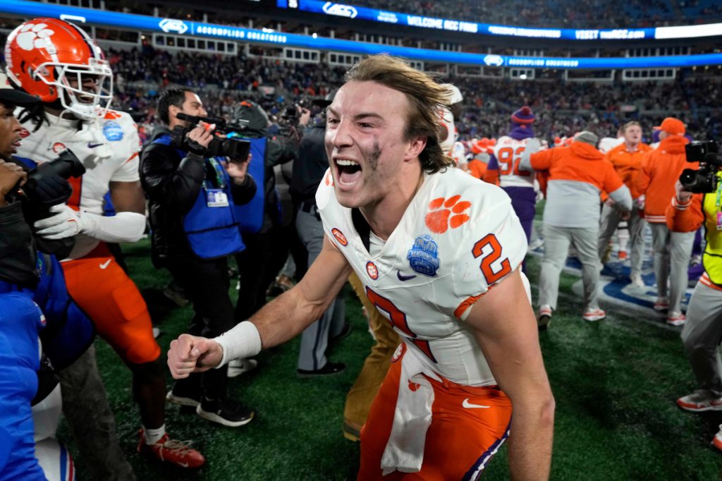 Greg McElroy Names No. 1 Team in Preseason College Football Rankings