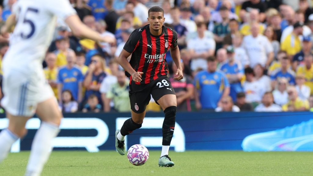 Newcastle survive late Manchester United hijack to complete £35million signing