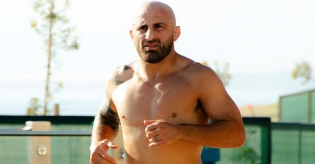 Alexander Volkanovski believes he’d “embarrass” Aaron Pico
