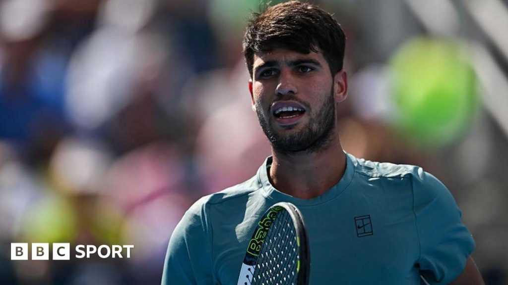 Alcaraz edges past Rublev to reach Cincinnati quarters