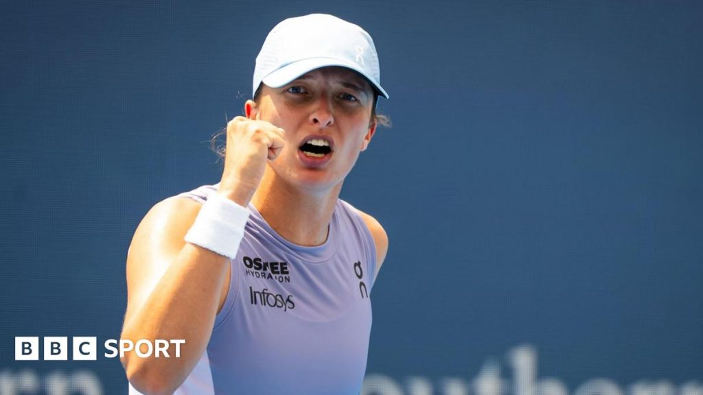 Swiatek to face Paolini in Cincinnati final