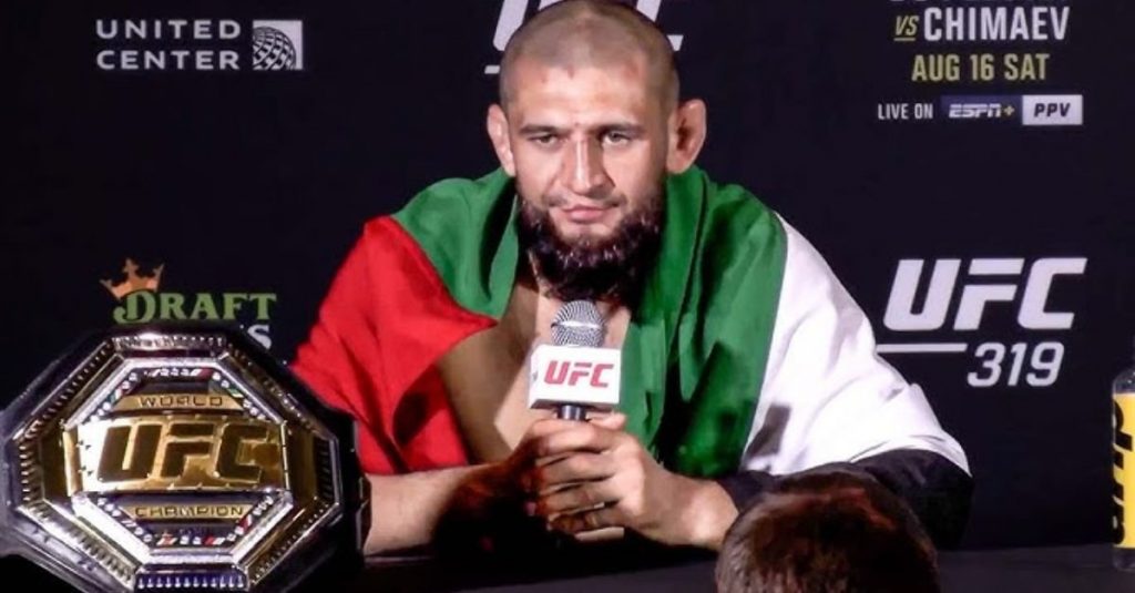 Khamzat Chimaev Dismisses Sean Strickland’s Grappling Claims: “He’s a Funny Guy” Khamzat Chimaev Dismisses Sean Strickland’s Grappling Claims: “He’s a Funny Guy”