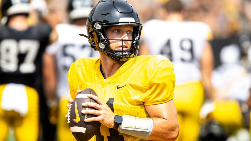 Michigan State opponent, Big Ten foe Iowa names starting quarterback for 2025