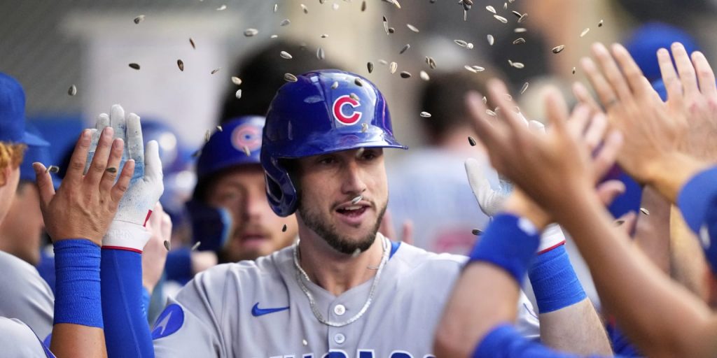 Tucker leads rout with his first multi-HR game for Cubs
