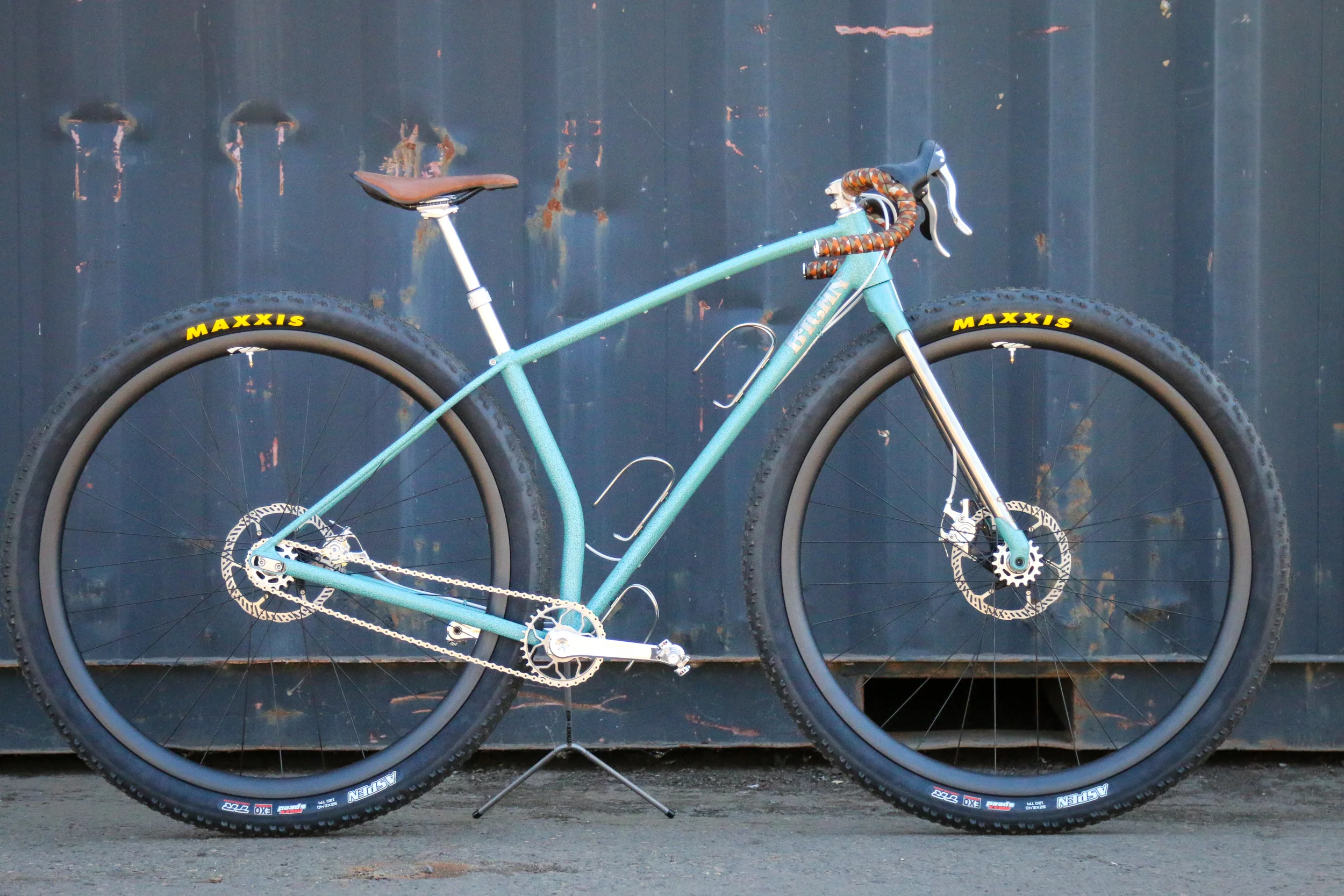 Btchn Bikes Brings Drop Bar 32er to MADE and Blows Us Away
