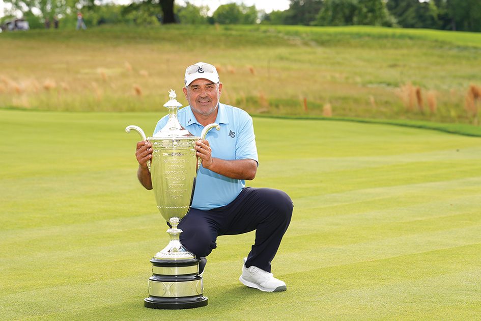 Argentine champ makes the most of his second chance