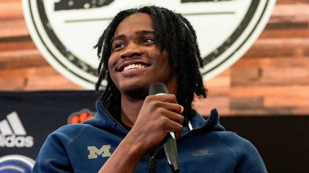Quarterback battles at these top college football programs remain up in the air