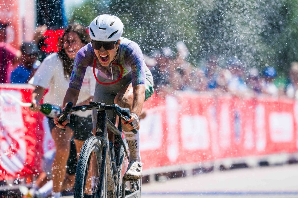 'Gnarly conditions', a long break away and searing sprints – Rosa Klöser and Matt Beers victorious at Gravel Worlds