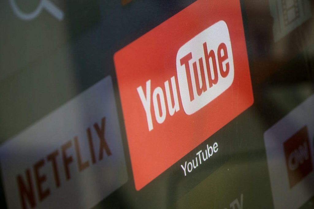 YouTube TV, Fox locked in carriage dispute ahead of big football weekend YouTube TV, Fox locked in carriage dispute ahead of big football weekend