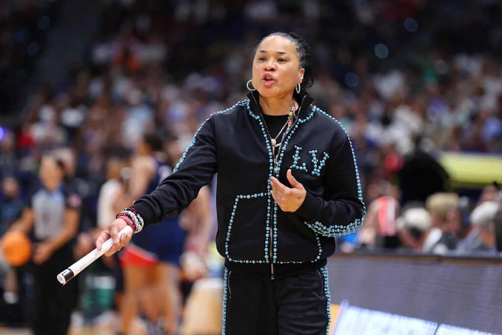 Dawn Staley would have left South Carolina for New York Knicks coaching job: 'I would have had to do it' Dawn Staley would have left South Carolina for New York Knicks coaching job: 'I would have had to do it'