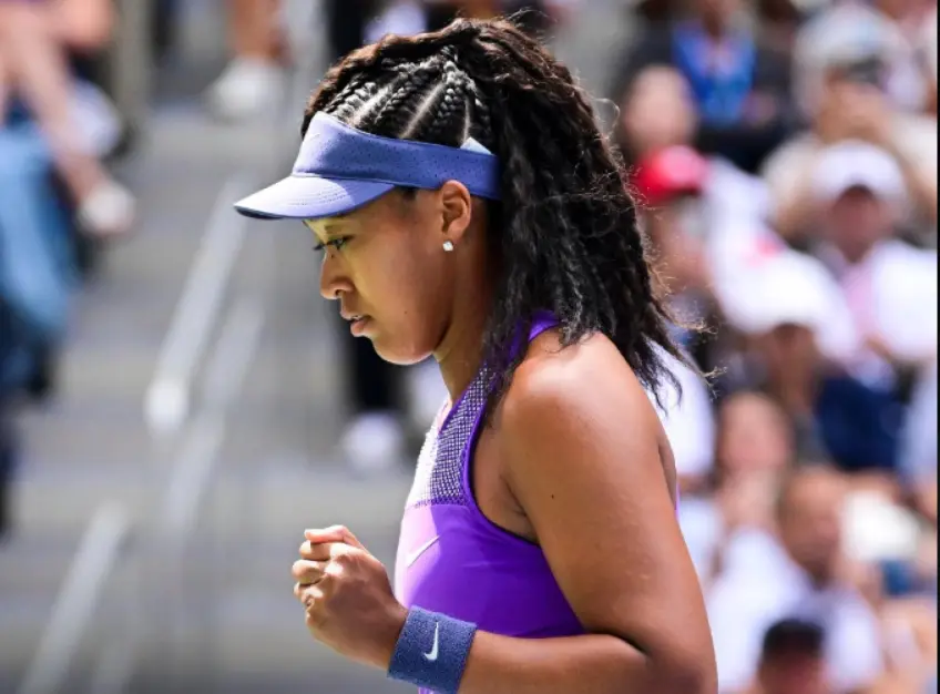 US Open: Naomi Osaka reaches third round in dominant way