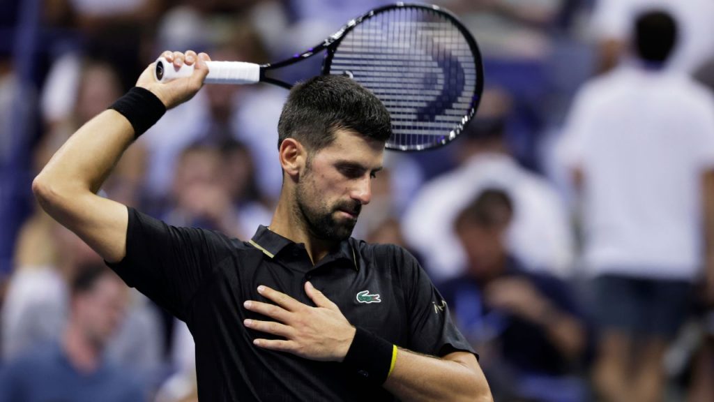 Novak Djokovic shakes off back problem, reaches fourth round of US Open at 38