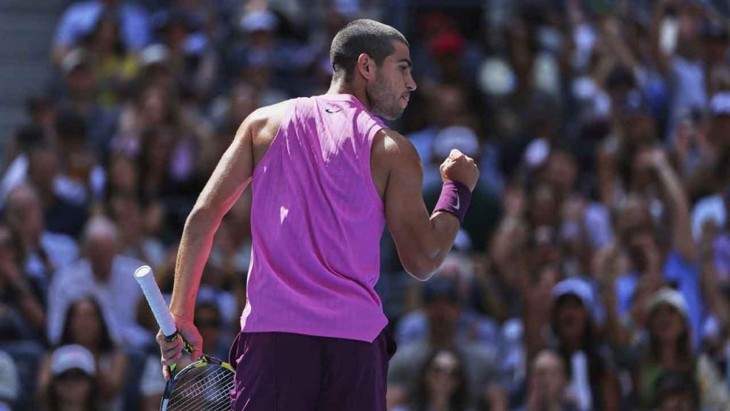 Alcaraz uses behind-the-back magic in US Open match against Rinderknech Alcaraz uses behind-the-back magic in US Open match against Rinderknech