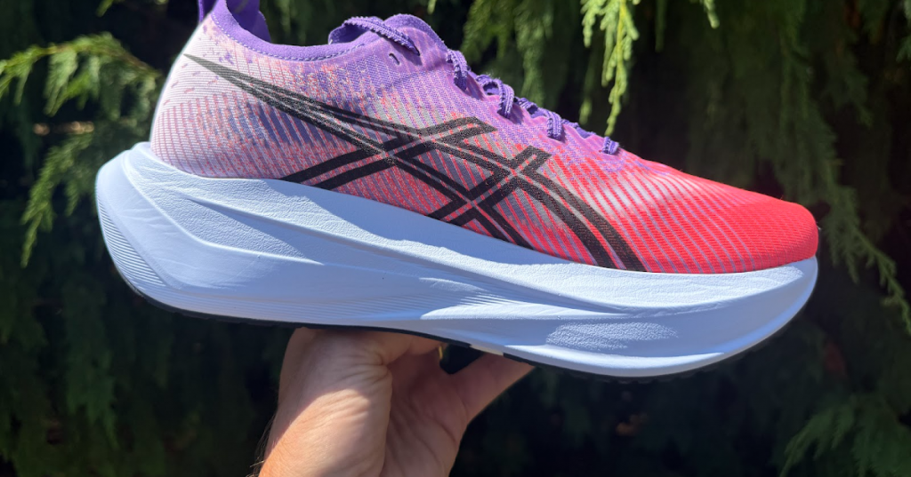 ASICS Megablast Review 5 Comparisons ASICS Megablast Review 5 Comparisons