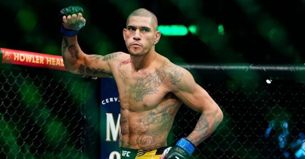 Alex Pereira Admits UFC Tweet Meltdown Was His Own Ahead of UFC 320 Rematch