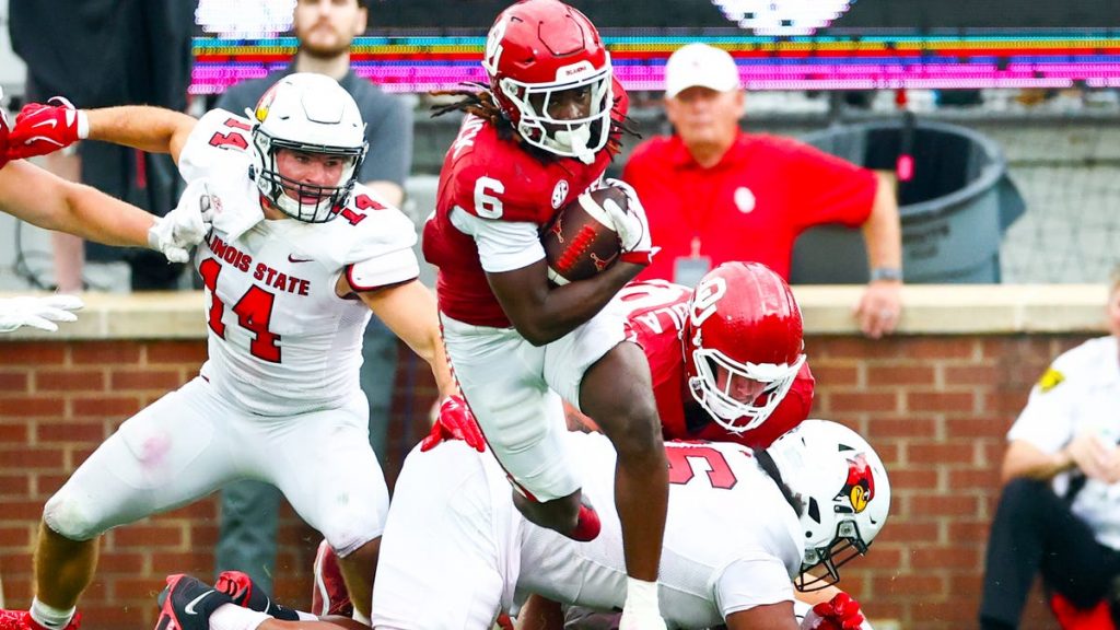 Michigan, Oklahoma have lot on line in clash with College Football Playoff implications