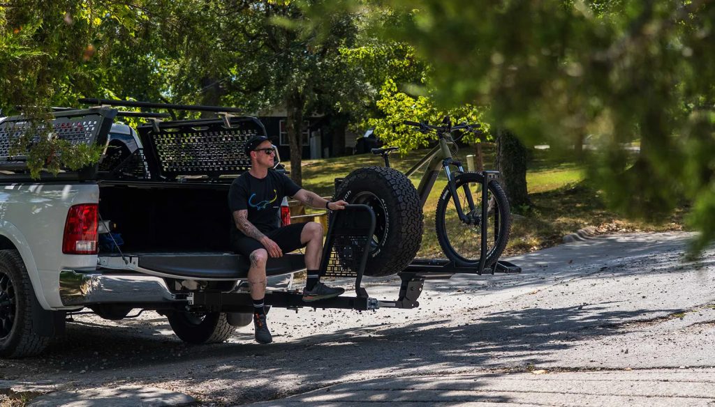 Kuat Pivot XD Hitch Swing Lets You Carry More Than Bikes Kuat Pivot XD Hitch Swing Lets You Carry More Than Bikes