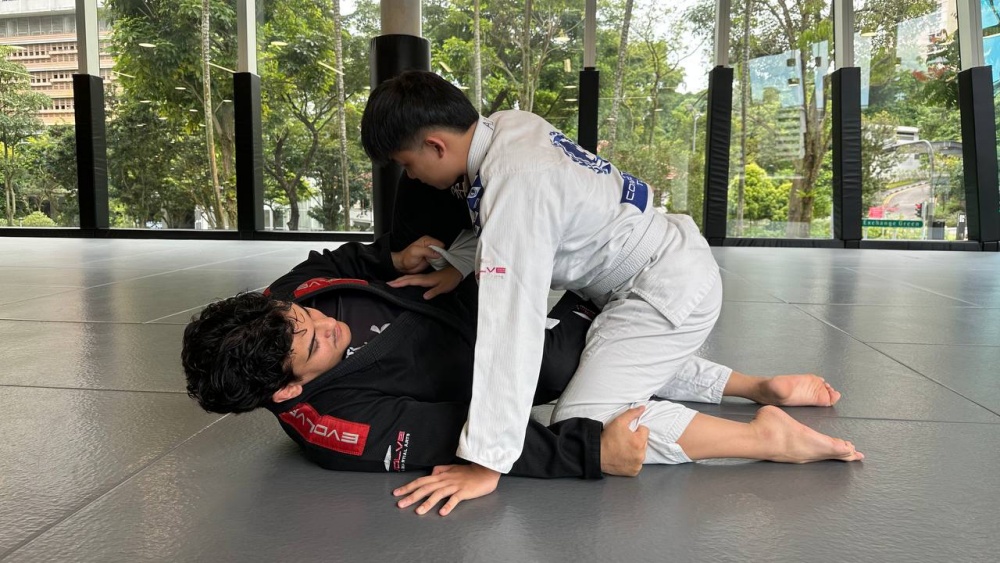 Sweeps From The Lasso Guard: A Complete Beginner’s Guide Sweeps From The Lasso Guard: A Complete Beginner’s Guide