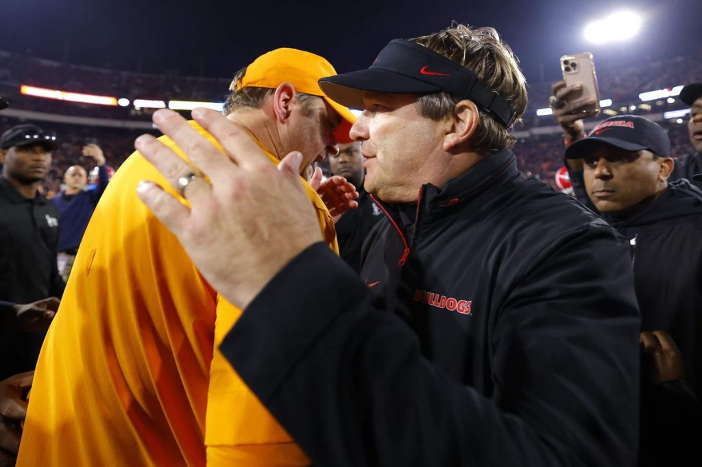 College football trivia! Get ready for Week 3 with our pregame quiz and essential reads