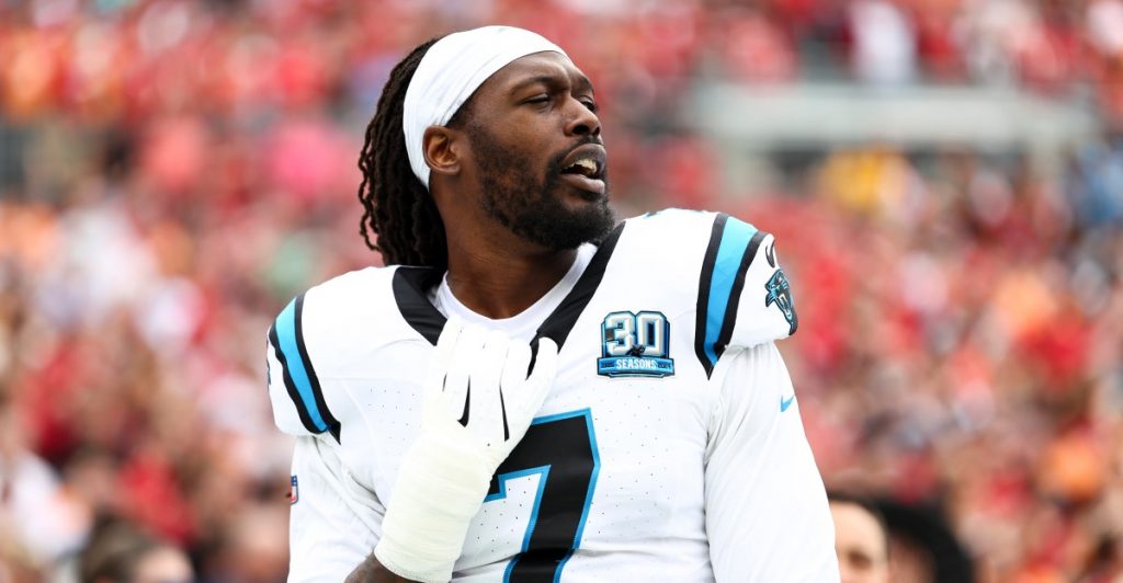 Dallas Cowboys are keeping the idea of Jadeveon Clowney alive Dallas Cowboys are keeping the idea of Jadeveon Clowney alive