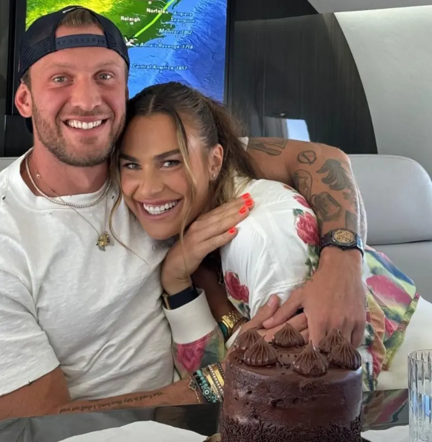 Tennis superstar Aryna Sabalenka’s boyfriend teases her about constant selfies