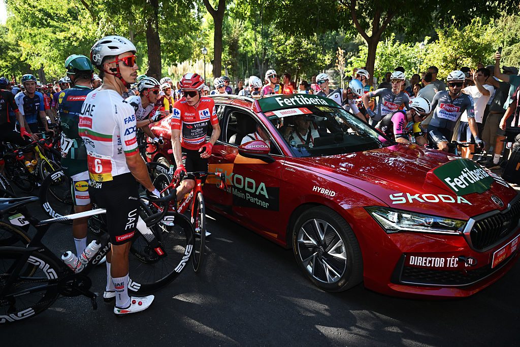 Race organisers confirm that Vuelta a España has to stop before finish of stage 21 because of protests