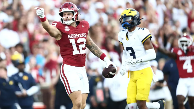 Oklahoma's Jaren Kanak converted from linebacker to tight end and is now the most prolific TE in college football Oklahoma's Jaren Kanak converted from linebacker to tight end and is now the most prolific TE in college football