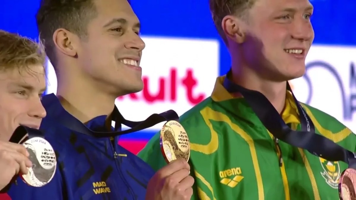 Hugo Gonzalez Becomes 1st Male Spanish Swimmer in Almost 30 Years to Win Gold at World Championships | CGTN Sports Scene