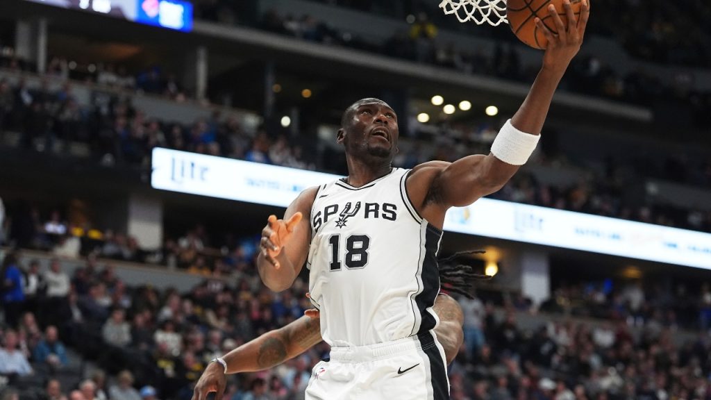 Report: Veteran centre Bismack Biyombo returns to Spurs on one-year deal