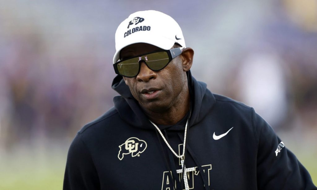 Deion Sanders believes his blood clots may have returned: 'My leg is throbbing' Deion Sanders believes his blood clots may have returned: 'My leg is throbbing'