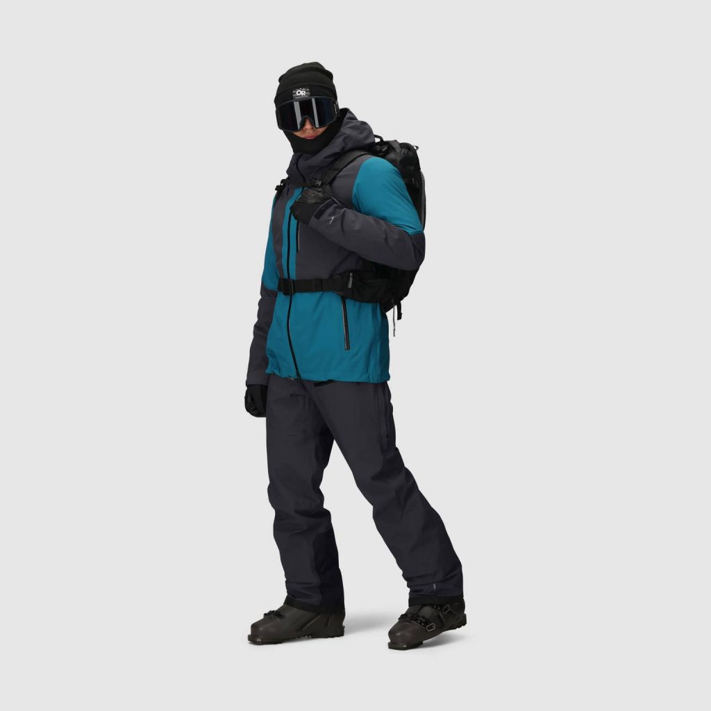 Review: Outdoor Research Cloudchaser 3L Kit