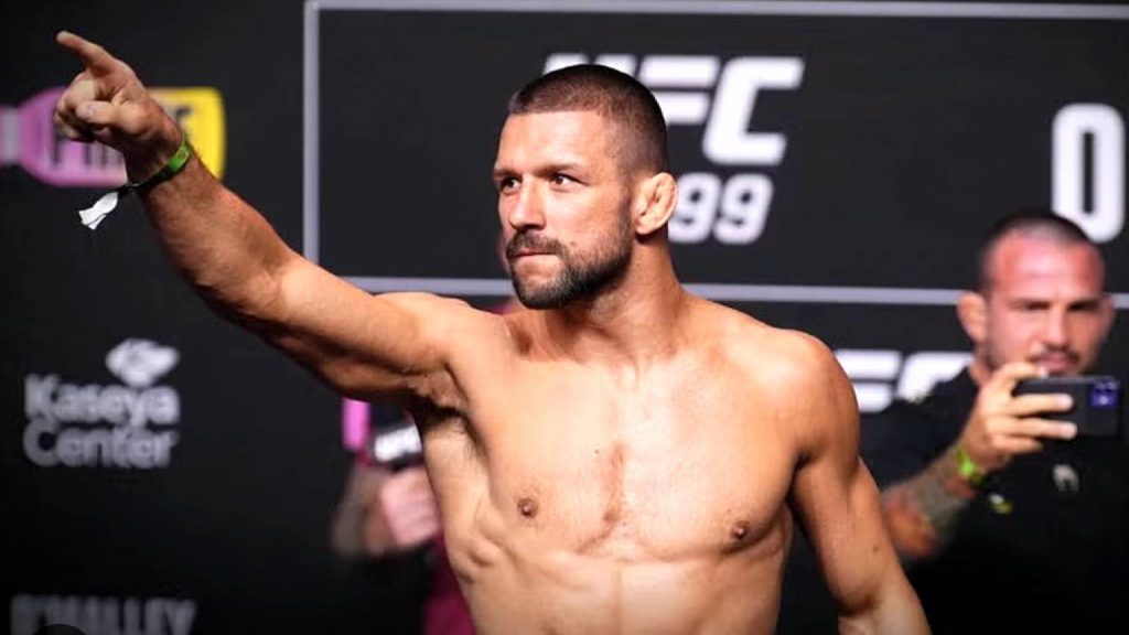 Mateusz Gamrot excited to 'scramble' with Charles Oliveira at UFC Rio Mateusz Gamrot excited to 'scramble' with Charles Oliveira at UFC Rio